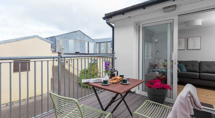 Photo of Aistear - TOWN CENTRE WITH PRIVATE BALCONY 