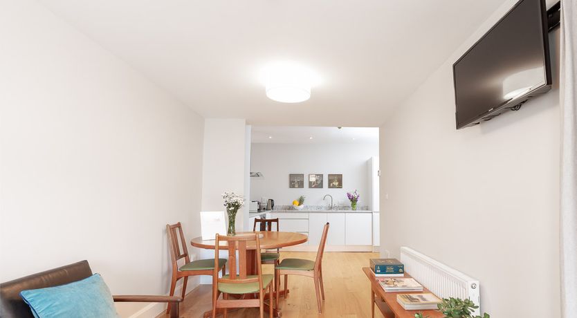 Photo of Aistear - TOWN CENTRE WITH PRIVATE BALCONY 