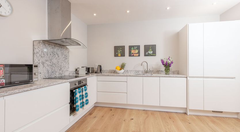 Photo of Aistear - TOWN CENTRE WITH PRIVATE BALCONY 