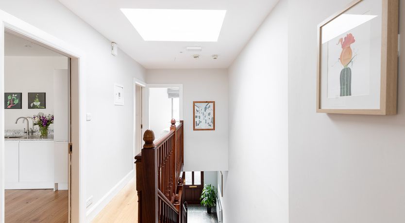 Photo of Aistear - TOWN CENTRE WITH PRIVATE BALCONY 