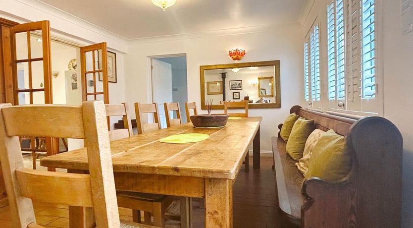 Photo of 3 Bed in Thornbury