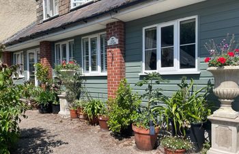 3 Bed in Thornbury Holiday Cottage