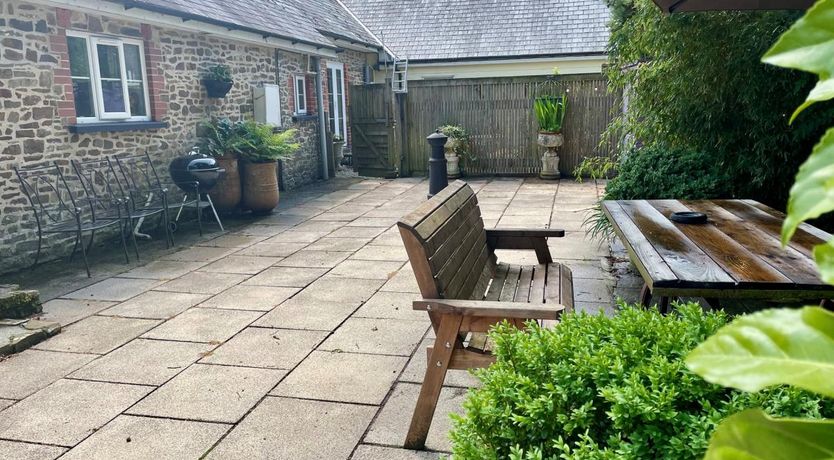 Photo of 3 Bed in Thornbury