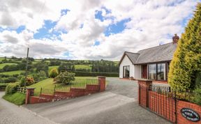 Photo of Drainbyrion Farm House