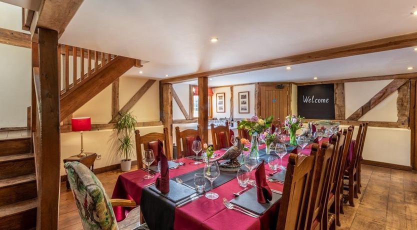 Photo of 8 Bed in Bettws Cedewain