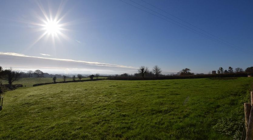 Photo of 2 Bed in West Monkton