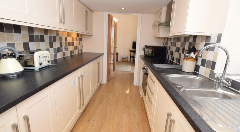 Photo of 1 Bed in Cwmfelin Mynach