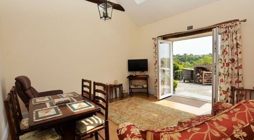 Photo of 1 Bed in Cwmfelin Mynach