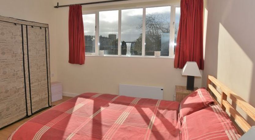 Photo of 5 Bed in Walworth