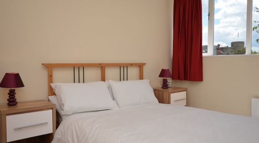 Photo of 5 Bed in Walworth