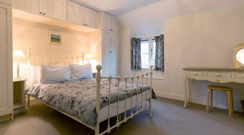 Photo of 2 Bed in Stow on the Wold