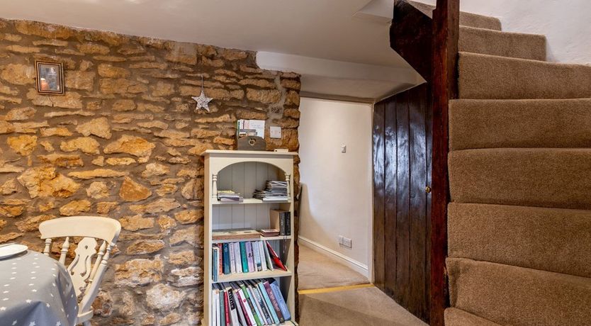 Photo of 2 Bed in Stow on the Wold