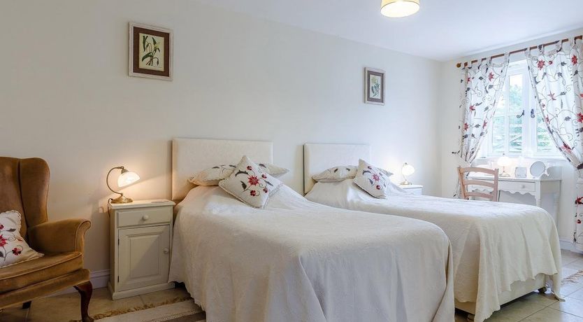 Photo of 2 Bed in Tregavethan