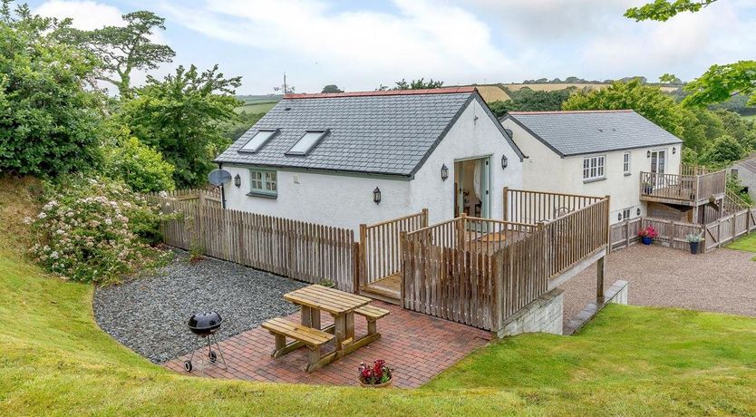 Photo of 1 Bed in Tregavethan