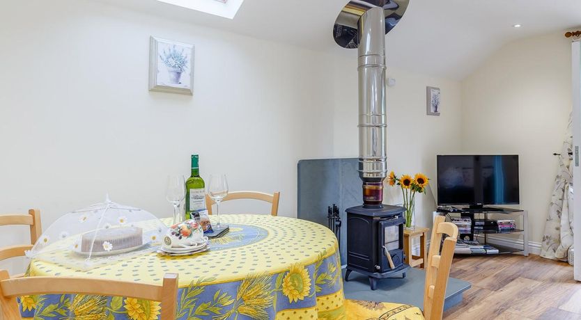 Photo of 1 Bed in Truro