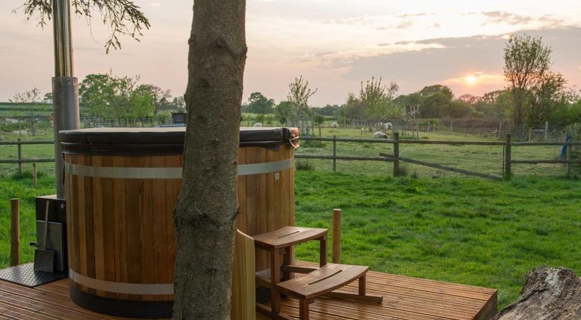 Photo of 3 Bed in Hazelbury Bryan