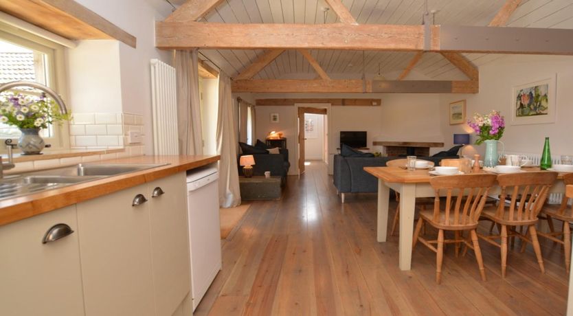 Photo of 3 Bed in Sturminster Newton