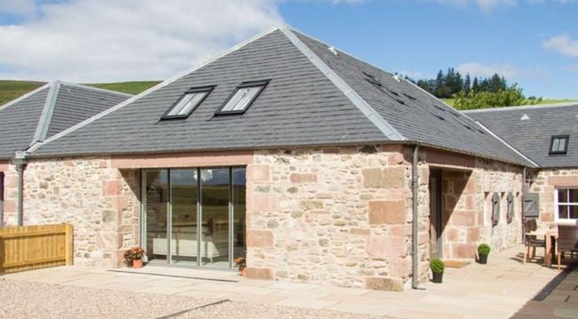 Photo of Barn in Angus