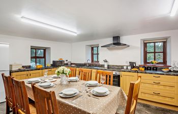 3 Bed in Llanerchymedd Holiday Cottage