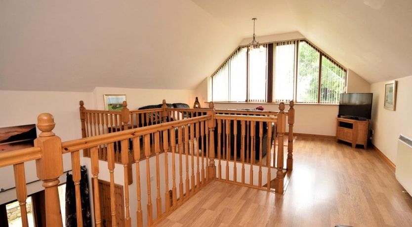 Photo of 3 Bed in Warkleigh