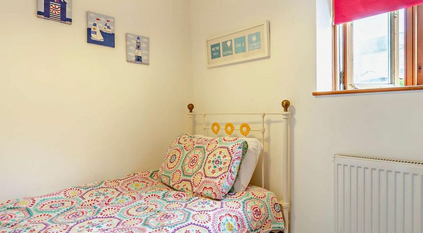 Photo of 2 Bed in Appledore