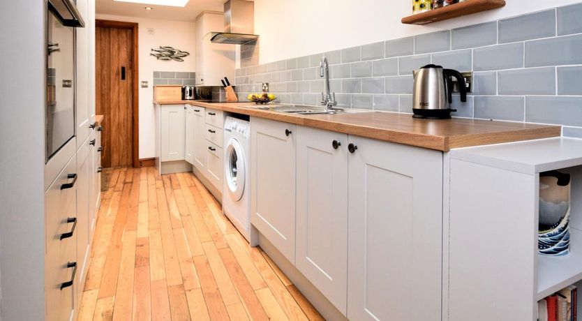 Photo of 2 Bed in Appledore