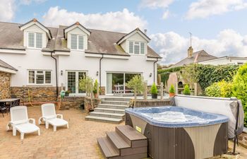 5 Bed in Bude Holiday Cottage