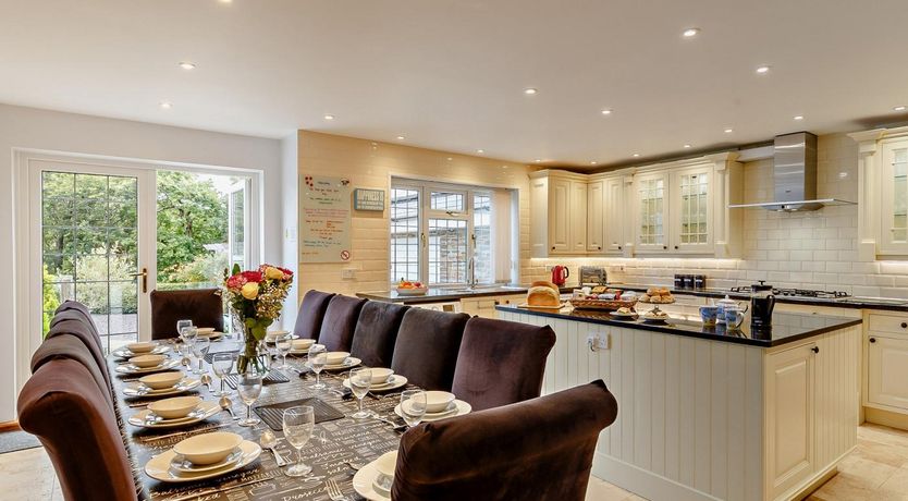 Photo of 5 Bed in Bude