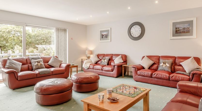 Photo of 5 Bed in Bude