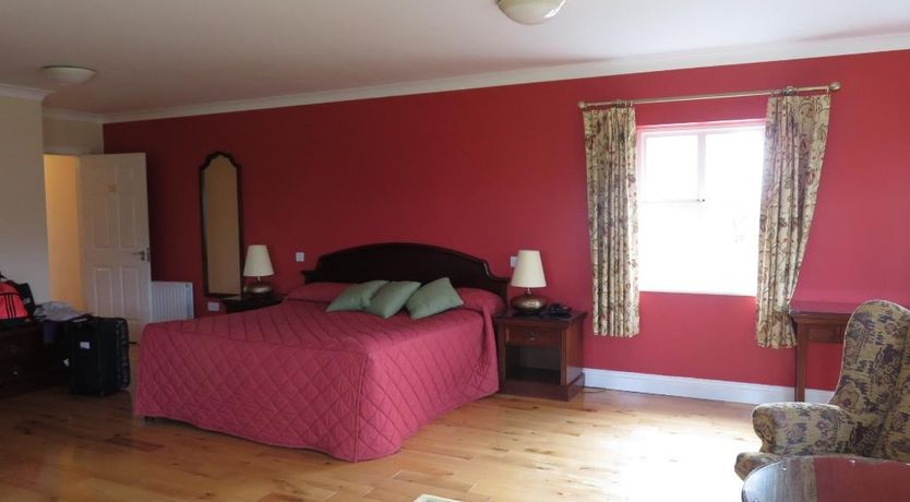 Photo of Kilmurvey House