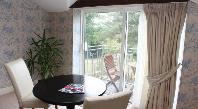 Photo of Woodhill House