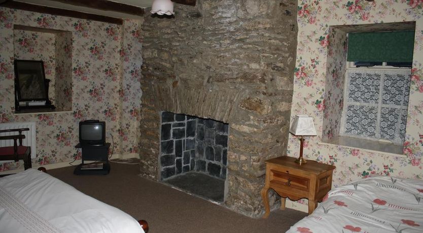 Photo of Woodhill House