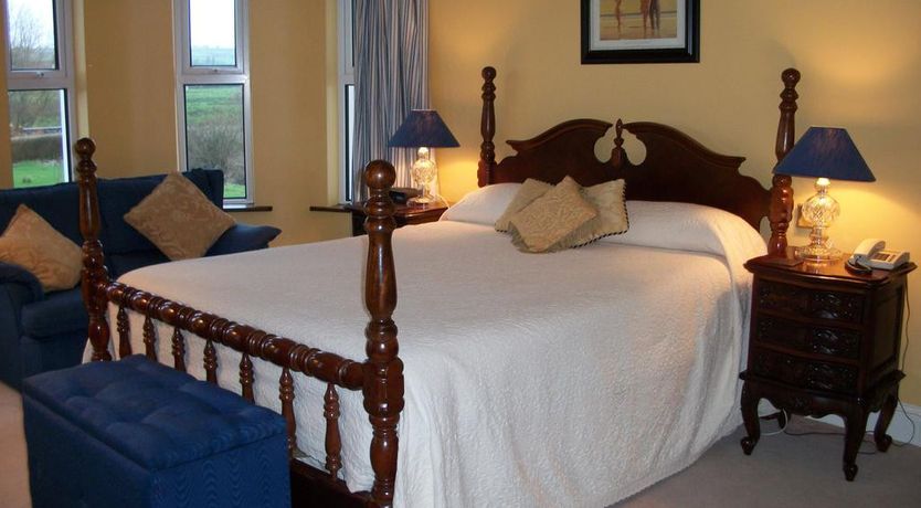 Brook Manor Lodge B&B | Holiday Rentals In Tralee, Co. Kerry, Ireland ...