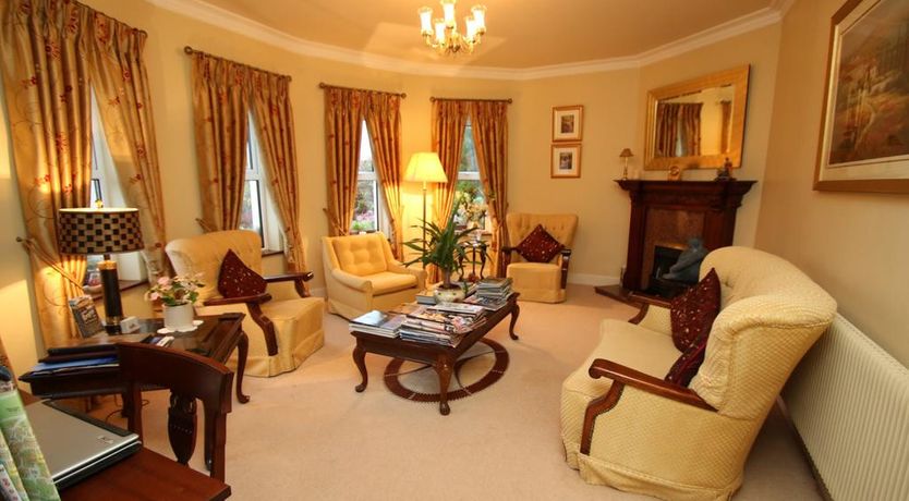 Brook Manor Lodge B&B | Holiday Rentals In Tralee, Co. Kerry, Ireland ...