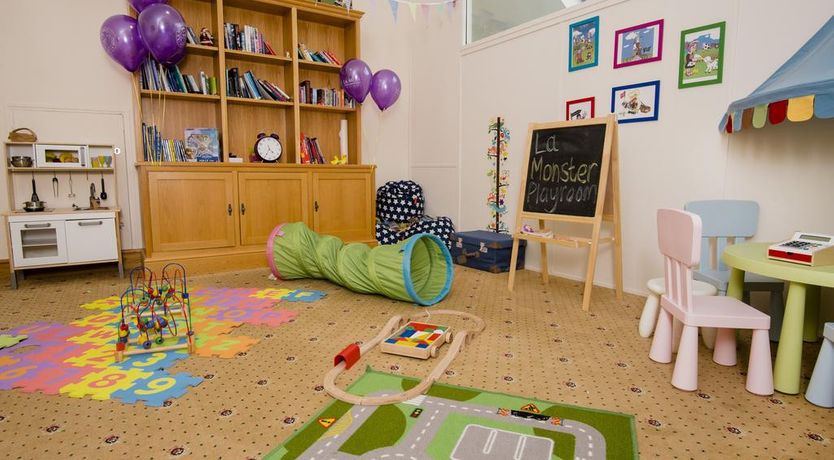 Photo of La Mon Hotel & Country Club