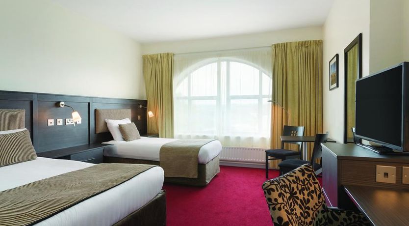 Photo of Ramada Da Vincis Hotel Derry