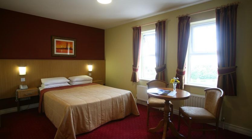 Photo of Ballyliffin Hotel