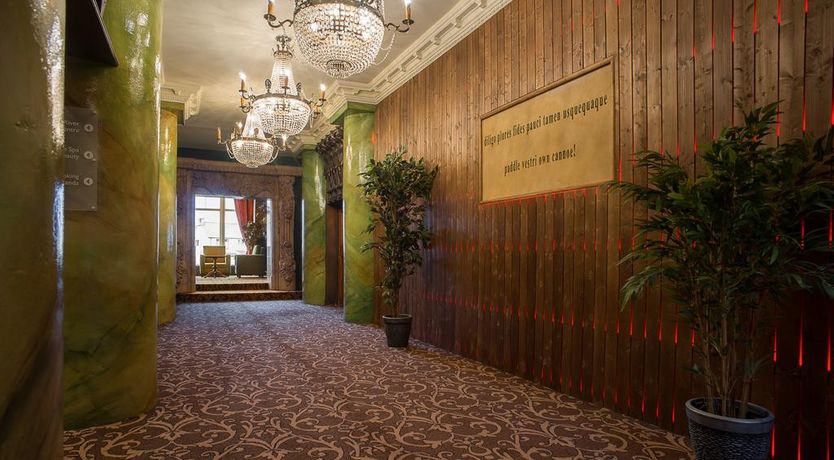 Photo of Holyrood Hotel