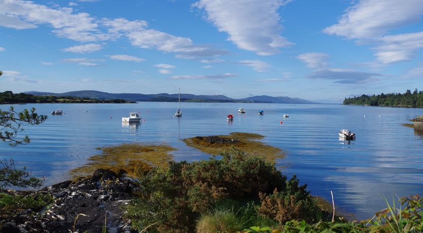 Photo of Caseys Hotel