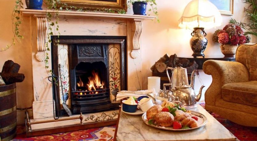 Photo of Foyles Hotel