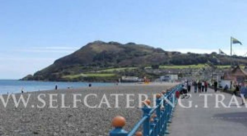 Photo of Esplanade Hotel