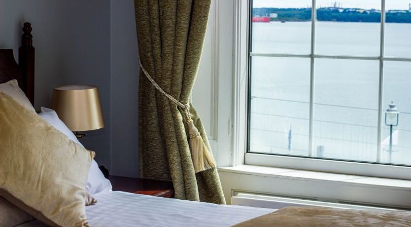 Photo of Commodore Hotel