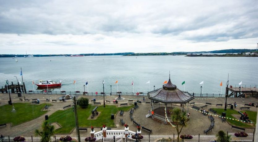 Photo of Commodore Hotel