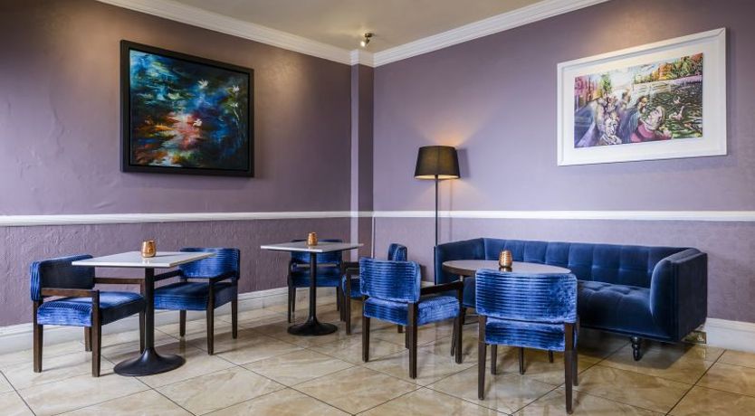 Photo of Commodore Hotel