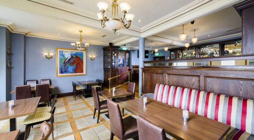 Photo of Commodore Hotel