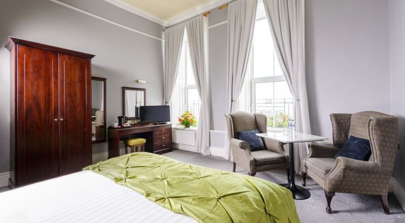 Photo of Commodore Hotel