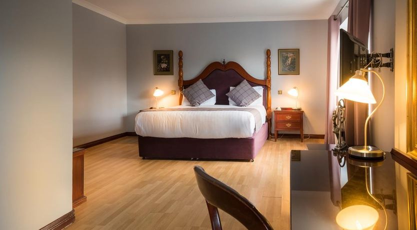 Photo of Jacksons Hotel