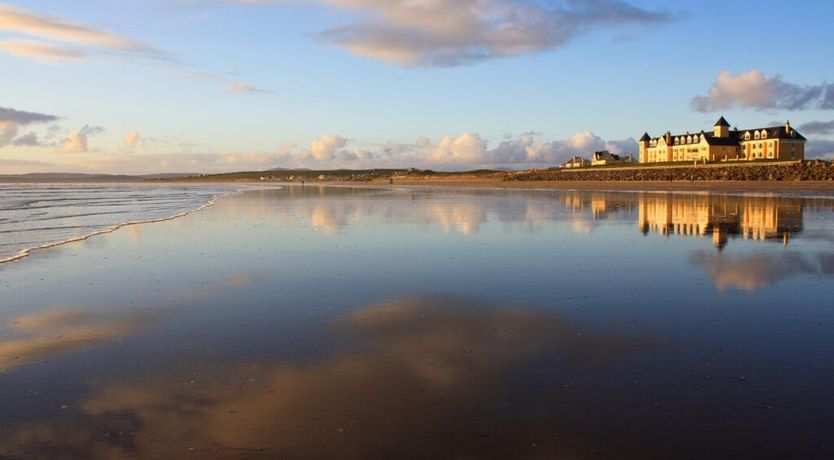 Photo of Sandhouse Hotel