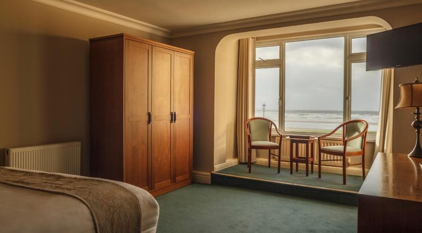 Photo of Sandhouse Hotel