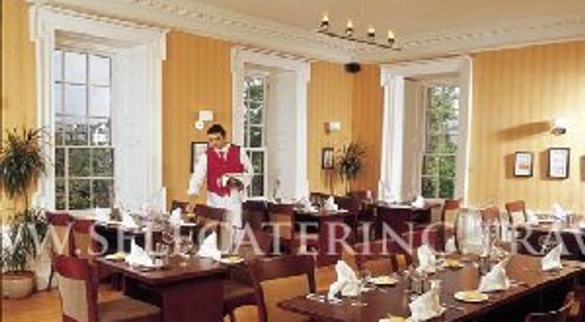 Photo of Falls Hotel